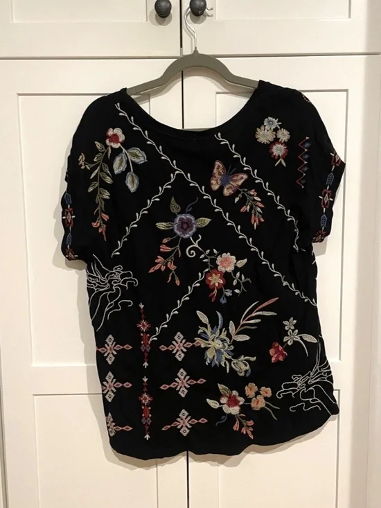 Johnny Was Black Floral Embroidered multicolor Cotton Top Size Large - Picture 2 of 8